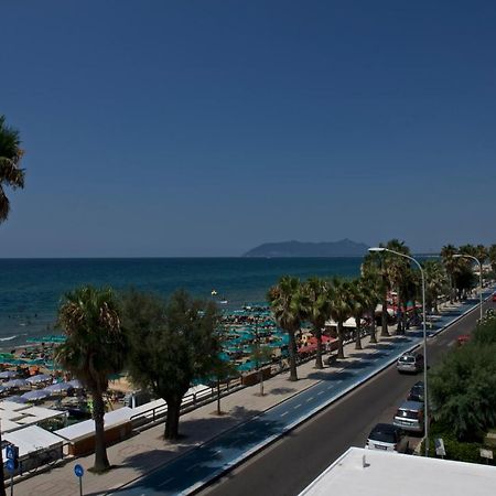 Hotel Ristorante Centosedici Terracina Zewnętrze zdjęcie