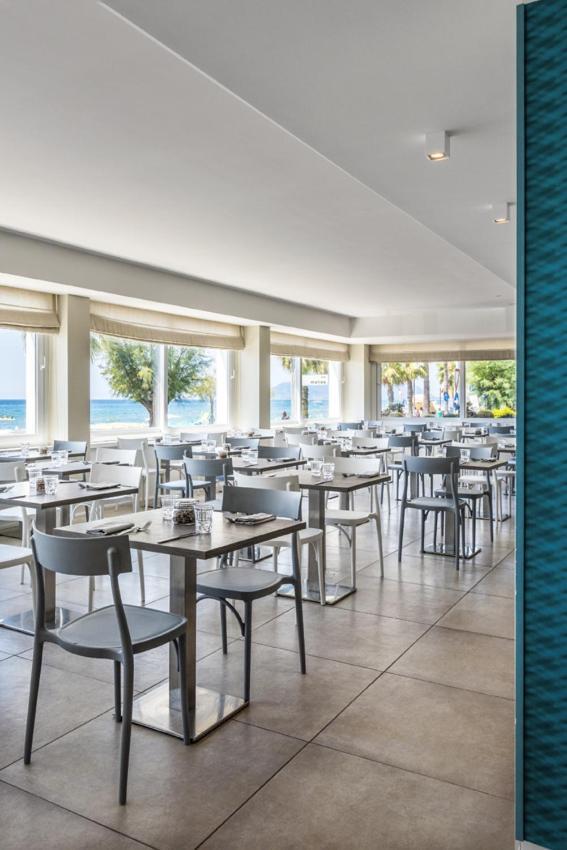 Hotel Ristorante Centosedici Terracina Zewnętrze zdjęcie
